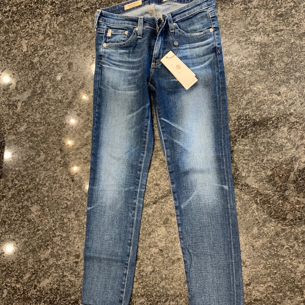 *NWT* AG Cigarette Jeans